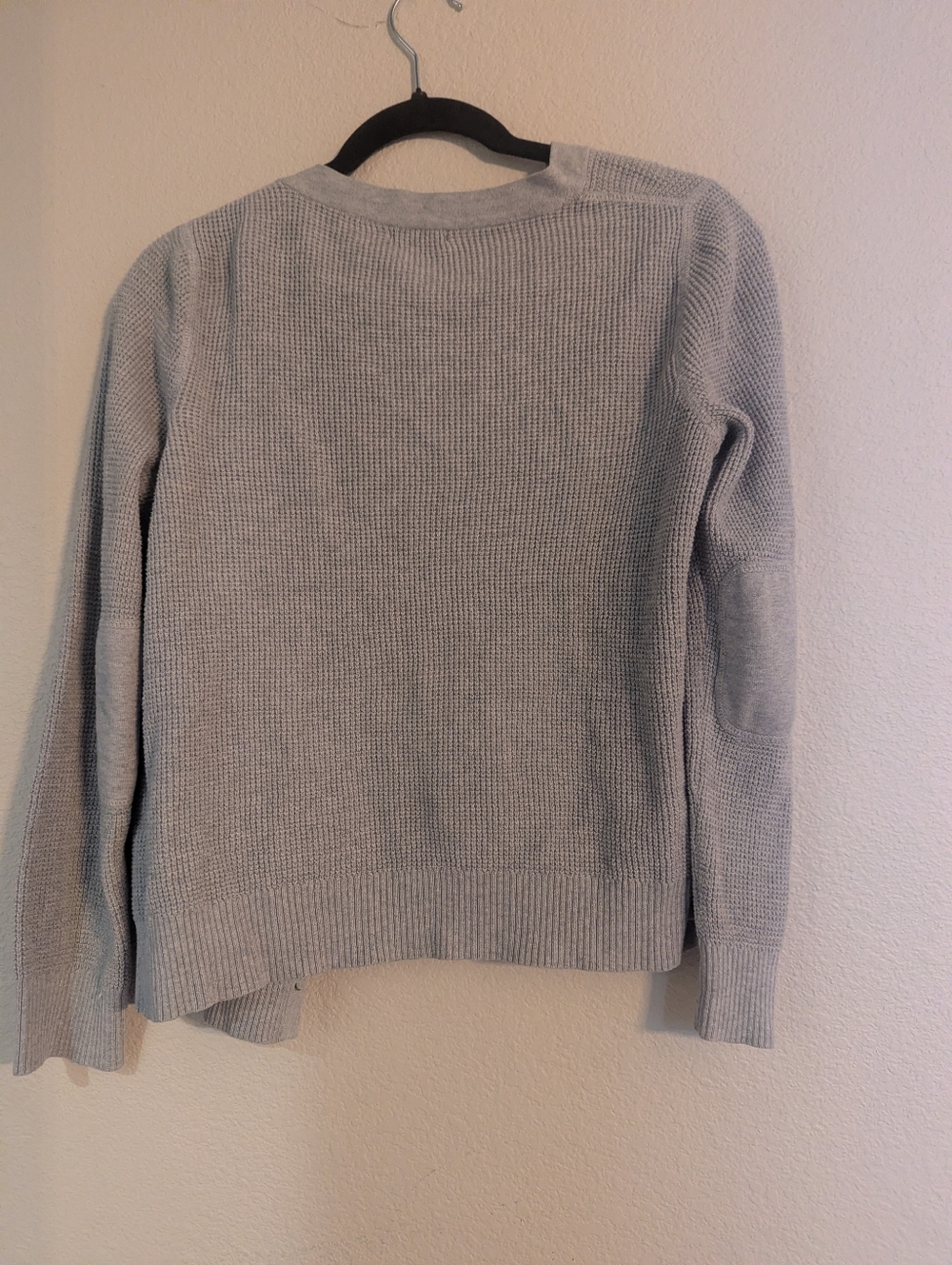 Eddie Bauer Light Gray Knit Button-Front Cardigan - Picture 2 of 3